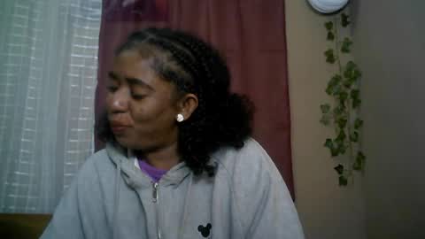 Snapshot of verronique1511 chatting on 06/29/26, 10:43 verronique1511 online show from 06/29/26, 10:43