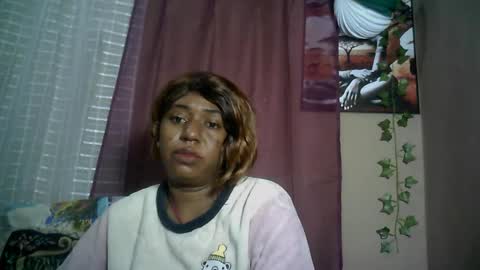 Snapshot of verronique1511 chatting on 07/10/26, 04:39 verronique1511 online show from 07/10/26, 04:39