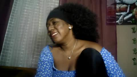 Snapshot of verronique1511 chatting on 07/11/26, 05:43 verronique1511 online show from 07/11/26, 05:43