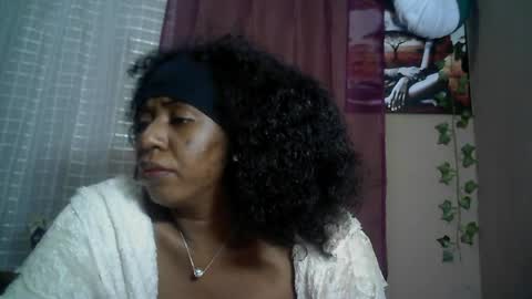 Snapshot of verronique1511 chatting on 07/11/26, 05:48 verronique1511 online show from 07/11/26, 05:48