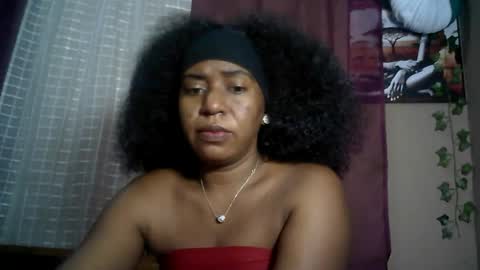 Snapshot of verronique1511 chatting on 07/12/26, 05:53 verronique1511 online show from 07/12/26, 05:53