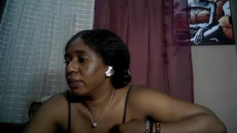 Snapshot of verronique1511 chatting on 07/16/26, 03:18 verronique1511 online show from 07/16/26, 03:18