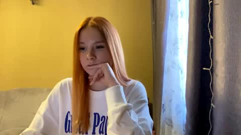 Snapshot of vertiegartrell chatting on 05/25/26, 11:38 Lina online show from 05/25/26, 11:38