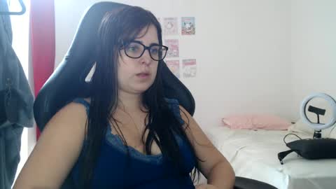 Snapshot of veruca99 chatting on 06/27/26, 06:13 veruca99 online show from 06/27/26, 06:13