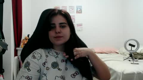 Snapshot of veruca99 chatting on 06/28/26, 10:49 veruca99 online show from 06/28/26, 10:49