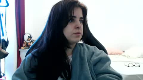 Snapshot of veruca99 chatting on 06/29/26, 01:11 veruca99 online show from 06/29/26, 01:11