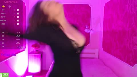 Snapshot of verysweetkate chatting on 11/21/25, 08:24 Kate online show from 11/21/25, 08:24