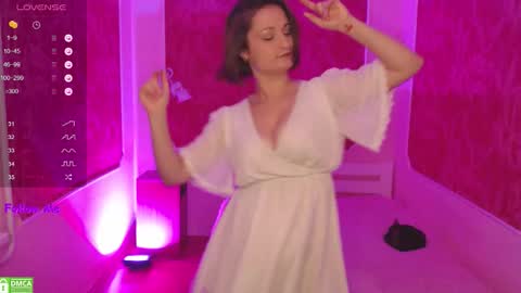 Snapshot of verysweetkate chatting on 11/28/25, 09:01 Kate online show from 11/28/25, 09:01