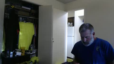 Snapshot of veryveryhairmanindenver chatting on 09/21/25, 11:50 hairy man online show from 09/21/25, 11:50