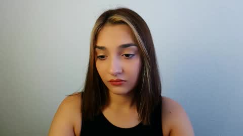 Ana online show from 11/04/25, 11:09