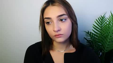 Ana online show from 12/04/25, 10:13