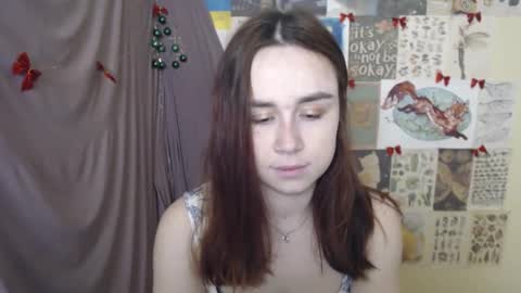 veryveryvery_shy online show from 12/23/25, 09:29