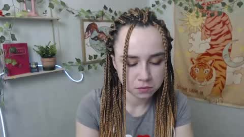 veryveryvery_shy online show from 05/05/26, 05:26