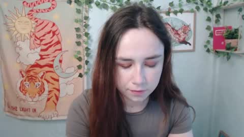 Snapshot of veryveryvery_shy chatting on 07/14/26, 05:23 veryveryvery_shy online show from 07/14/26, 05:23