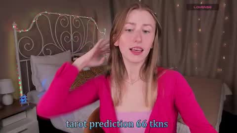 Snapshot of vespera_celeste chatting on 09/14/25, 05:39 Celeste online show from 09/14/25, 05:39