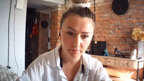 Snapshot of vesta_x chatting on 08/01/26, 02:27 vesta x online show from 08/01/26, 02:27