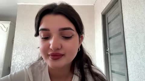 Izzabel online show from 07/25/26, 12:36