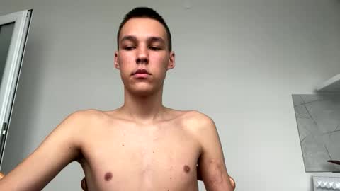 Snapshot of vexonheat chatting on 09/17/25, 07:21 VexonHeat online show from 09/17/25, 07:21