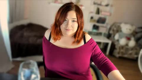 Snapshot of vi__vixen chatting on 09/19/25, 11:33 Vi Vixen online show from 09/19/25, 11:33