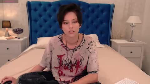 Via online show from 10/05/25, 01:31