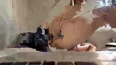 Snapshot of viaaann12 chatting on 11/04/25, 04:28 viaaann12 online show from 11/04/25, 04:28