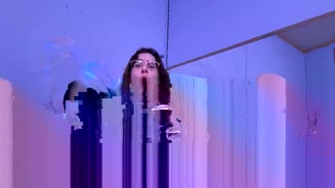 viaaann12 online show from 11/17/25, 01:39