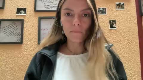 papichulo y mamichula online show from 06/28/26, 10:16