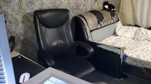 vialeras online show from 12/09/24, 02:13