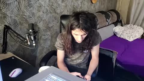 vialeras online show from 12/21/24, 01:36