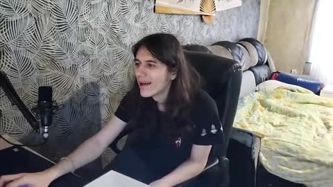 vialeras online show from 12/29/24, 10:12