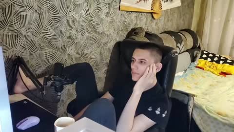 vialeras online show from 01/08/25, 04:22