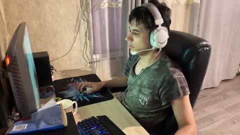 vialeras online show from 09/23/25, 01:14