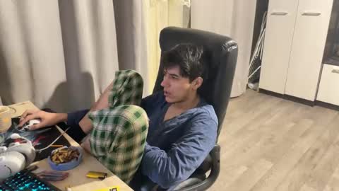 vialeras online show from 11/10/25, 05:34