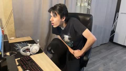 vialeras online show from 12/15/25, 09:41