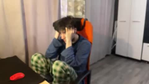 vialeras online show from 03/08/26, 02:04