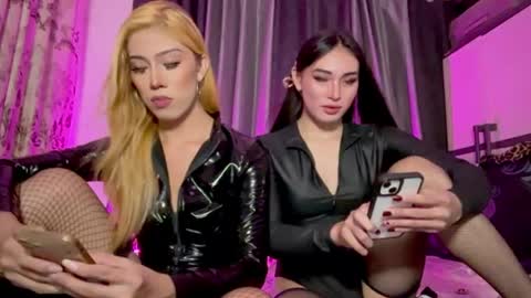 vialova online show from 07/14/26, 10:21