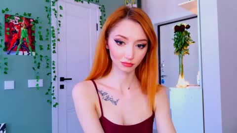 Snapshot of viaress chatting on 09/14/25, 12:37 VIARESS online show from 09/14/25, 12:37