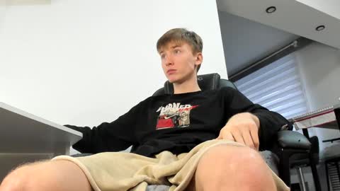 Snapshot of vibemygirl chatting on 01/16/25, 10:32 vibemygirl online show from 01/16/25, 10:32