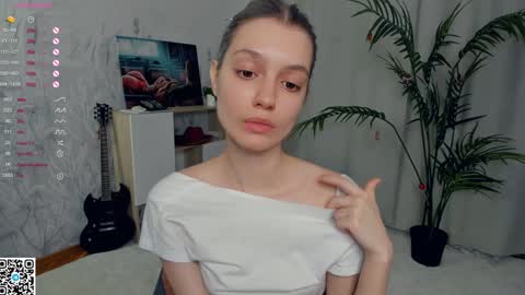 Snapshot of vibes_of_joy chatting on 01/17/25, 07:30 Mikky online show from 01/17/25, 07:30