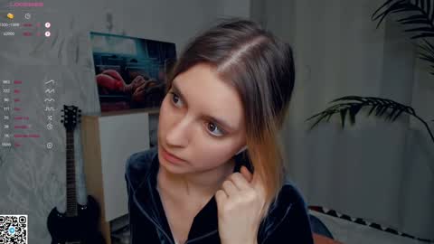 Snapshot of vibes_of_joy chatting on 01/20/25, 11:56 Mikky online show from 01/20/25, 11:56