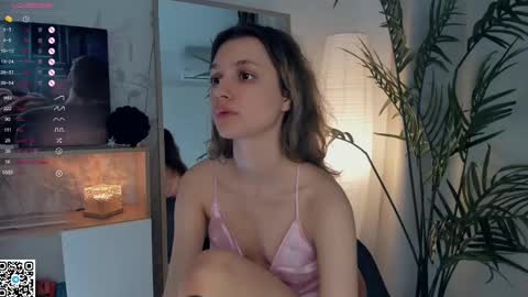 Snapshot of vibes_of_joy chatting on 02/15/25, 09:16 Mikky online show from 02/15/25, 09:16