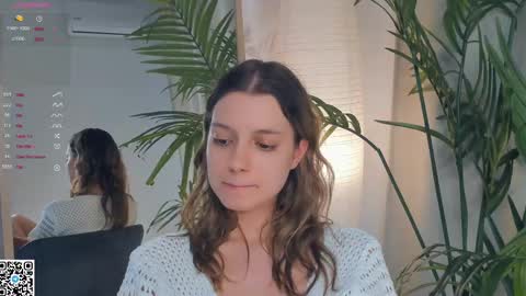 Snapshot of vibes_of_joy chatting on 02/22/25, 12:19 Mikky online show from 02/22/25, 12:19