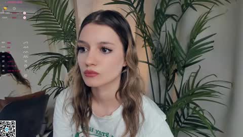 Snapshot of vibes_of_joy chatting on 02/24/25, 02:04 Mikky online show from 02/24/25, 02:04