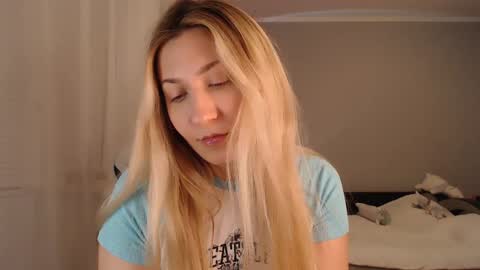 Snapshot of vibezgirl chatting on 12/24/24, 08:05 Amelia online show from 12/24/24, 08:05