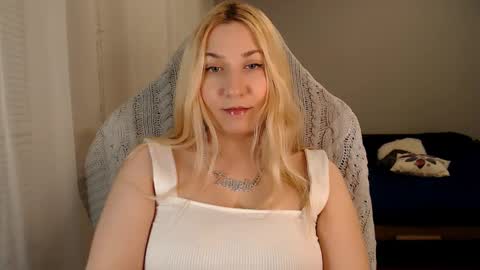 Amelia online show from 12/05/25, 05:53