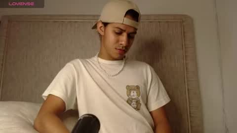 VICTOR online show from 06/15/26, 04:31