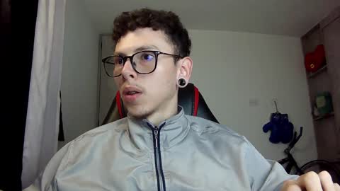 Snapshot of vicent_brais chatting on 12/02/24, 09:02 Vicent Brais online show from 12/02/24, 09:02