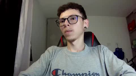 Snapshot of vicent_brais chatting on 12/03/24, 02:03 Vicent Brais online show from 12/03/24, 02:03