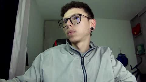 Snapshot of vicent_brais chatting on 12/03/24, 05:09 Vicent Brais online show from 12/03/24, 05:09