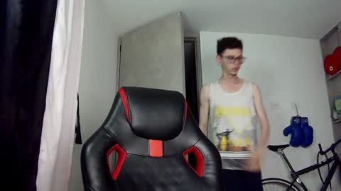 Snapshot of vicent_brais chatting on 12/06/24, 08:05 Vicent Brais online show from 12/06/24, 08:05